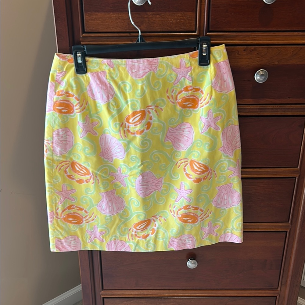 Lilly Pulitzer yellow skirt, pink seashells/orange crabs, size 8, beach vacation